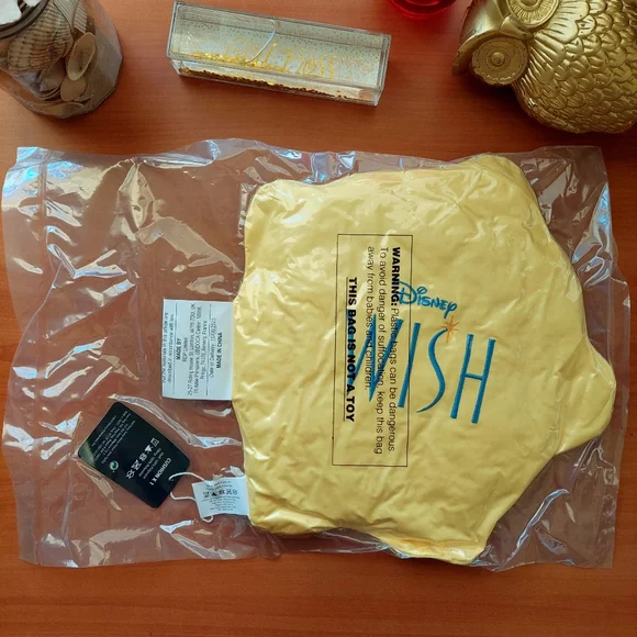 Disney's Wish Star plush cushion. New in vacuum sealed package. - Picture 7 of 14